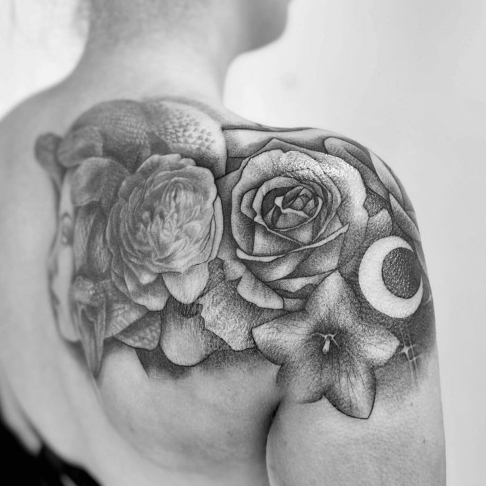 Danke für dein Vertrauen! 
#fresh tattoo 

#floraltattoo #freshink #blackandgrey #blackandgray #medusa #coveruptattoo...